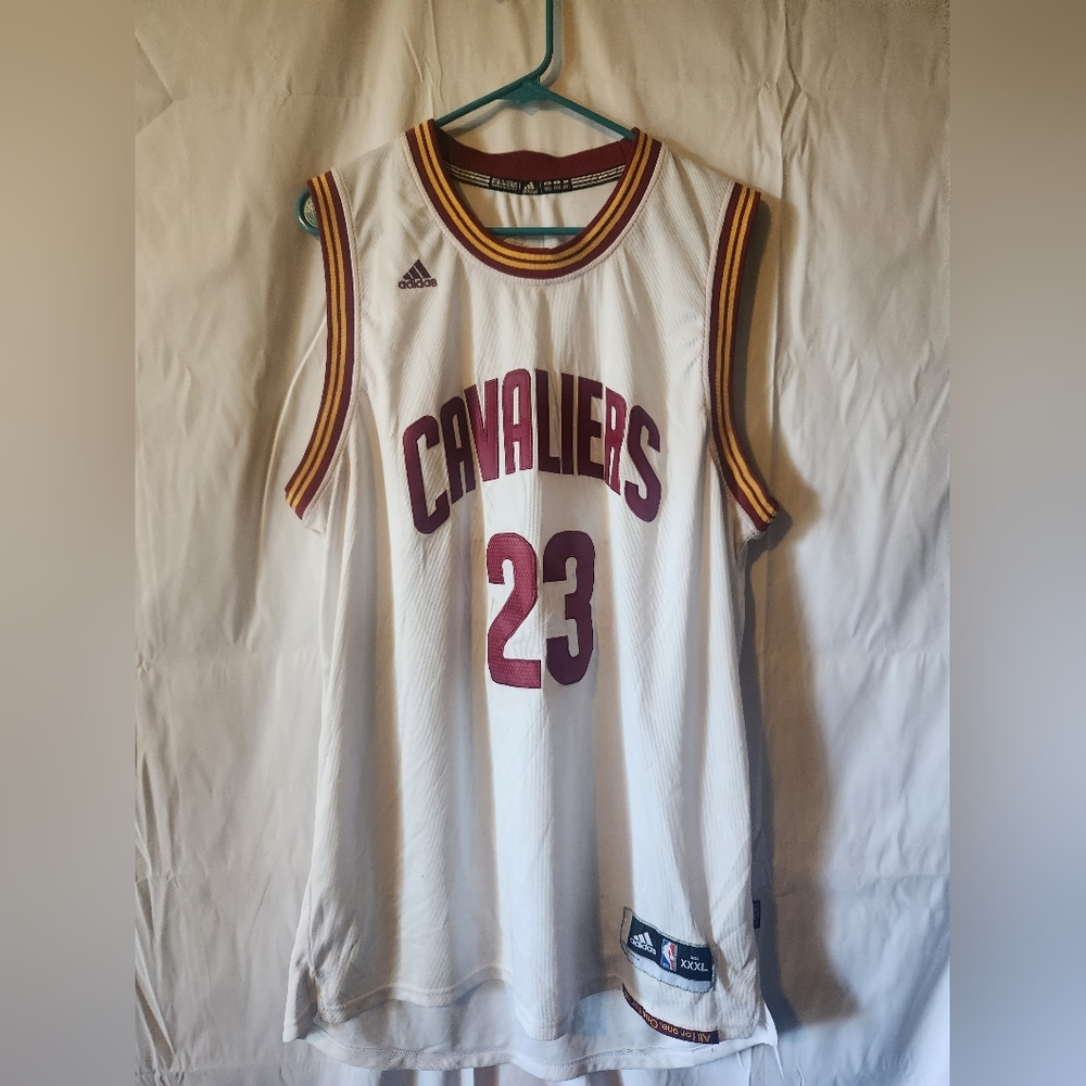Lebron James #23 Cleveland Cavaliers Cavs White Red Jersey size XXL Used